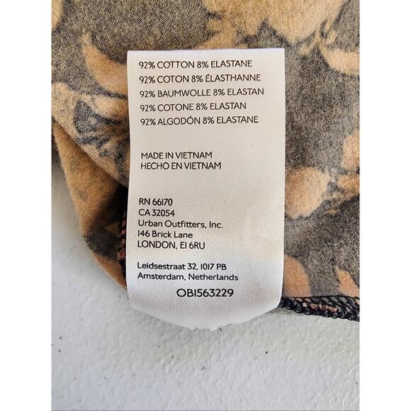 Free People Shirt Womens Medium Black Floral Lace Trim Deep V Neck Y2k Milkmaid - Picture 12 of 13